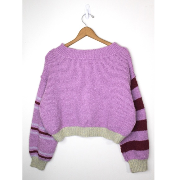 Urban Outfitters Notched V-Neck Sweater - Picture 6 of 10